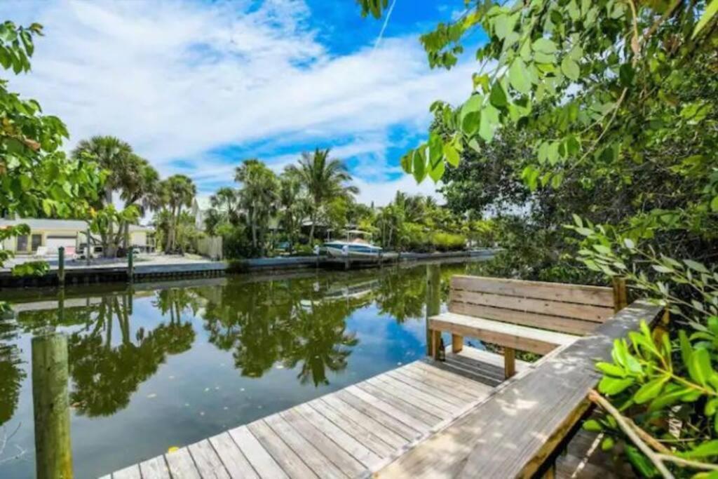 Walk To The Beach - Island Villa Siesta Key Exterior foto