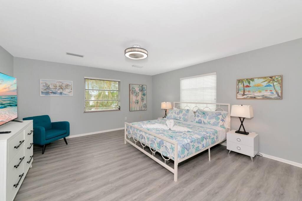 Walk To The Beach - Island Villa Siesta Key Exterior foto