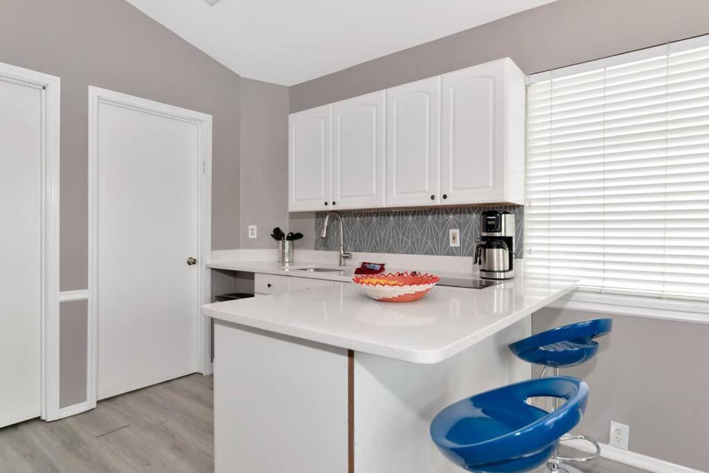Walk To The Beach - Island Villa Siesta Key Exterior foto